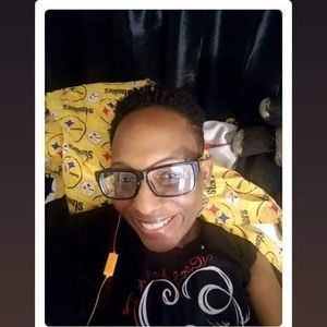 Meet your Posher, April